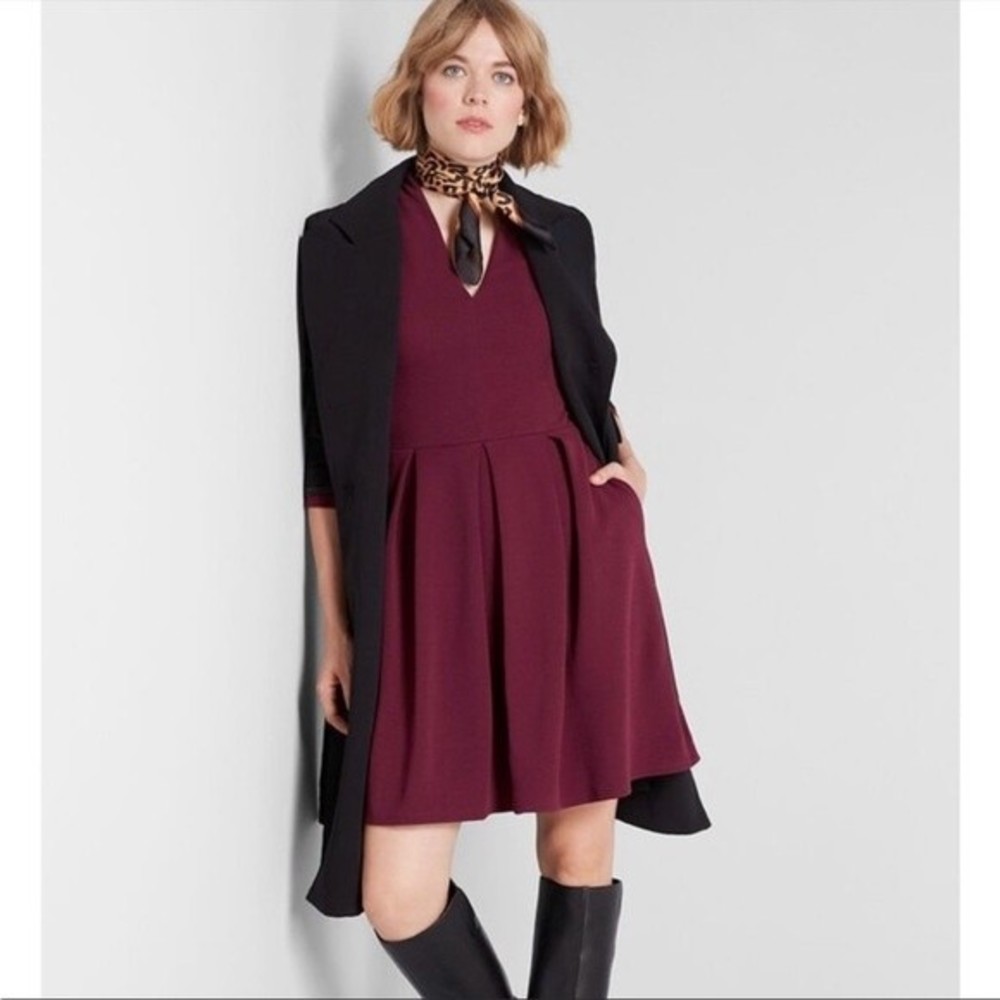 ModCloth Maroon Red Knit Pleated Skirt Dress Size M